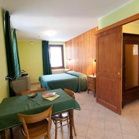 Moderno 3*