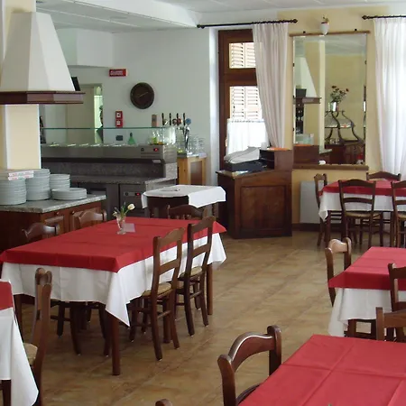 Aparthotel Moderno 3*