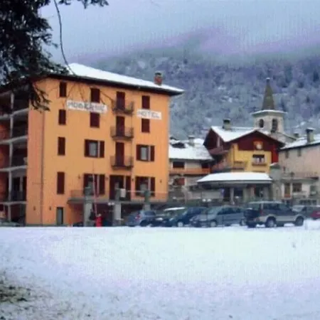 Moderno Aparthotel 3*